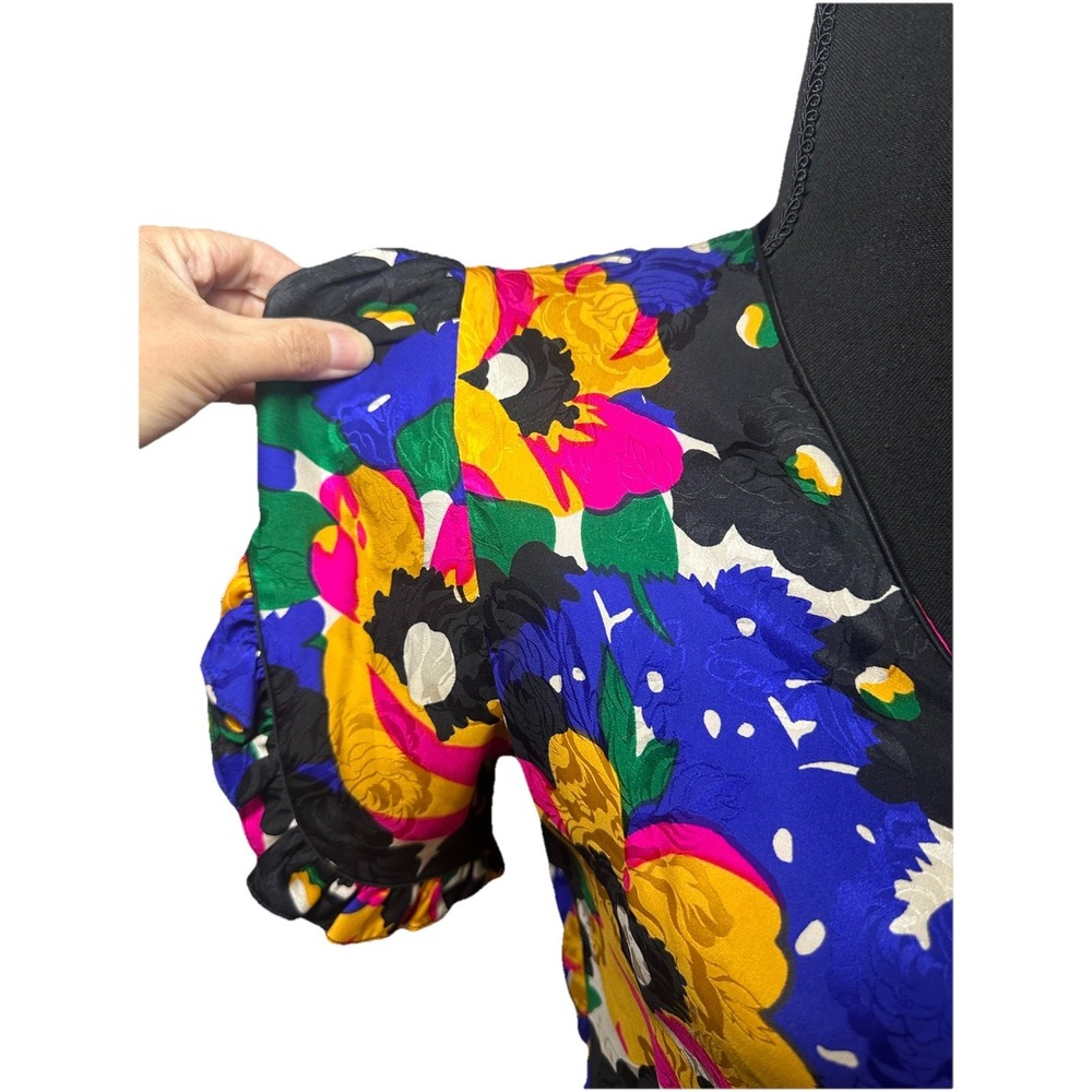 VTG *RARE* 1980's Flora Kung 100% Silk Colorful Floral Puff Sleeve Wrap Dress 6 - Picture 10 of 16
